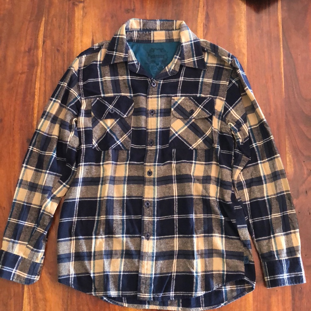 Modern Oultrue Plaid Shirt